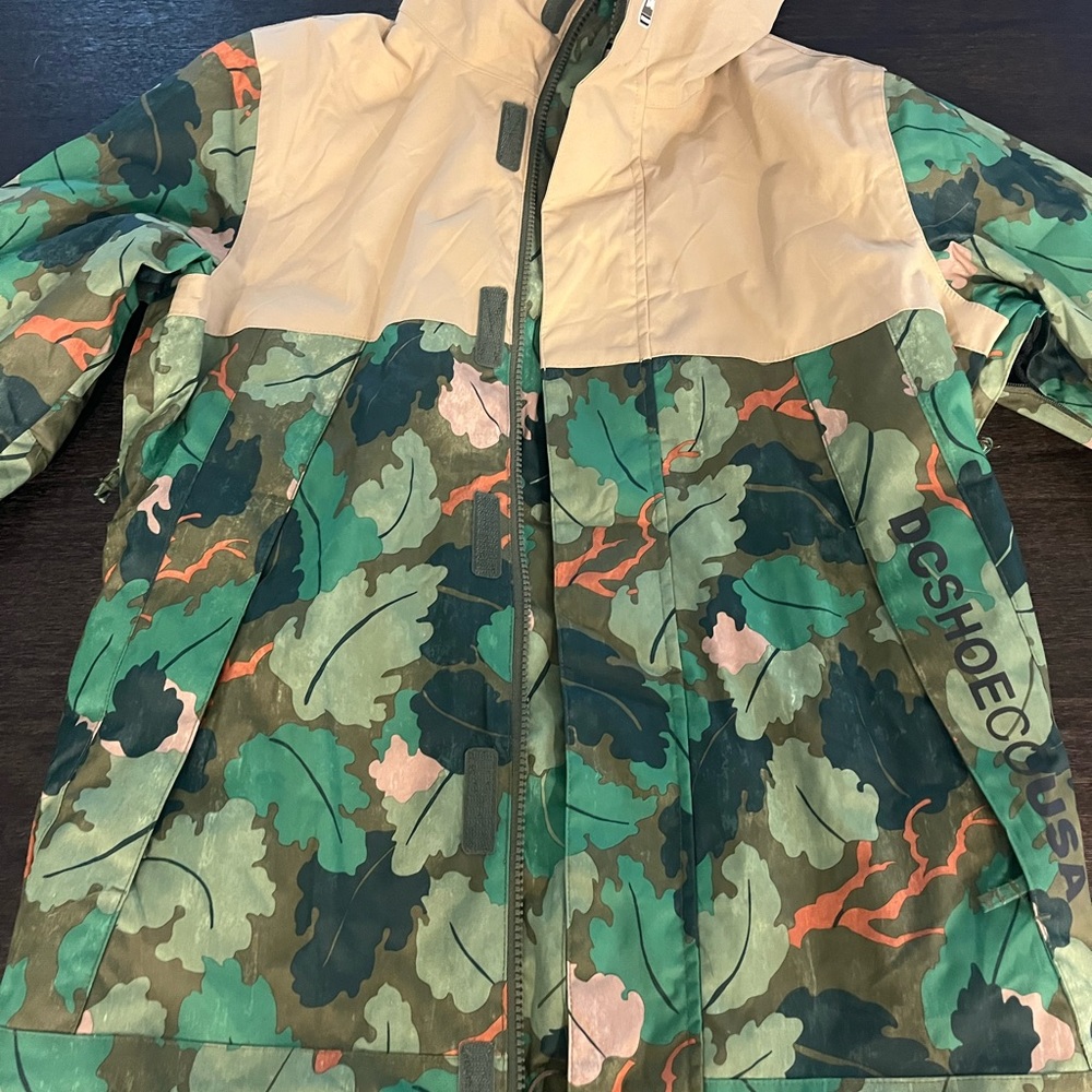 DC Boys Snowboarding Jacket